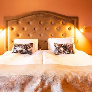 First Hotel Statt